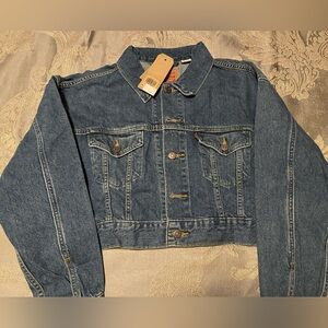 NEW Women’s Levi’s CROPPED TRUCKER JACKET